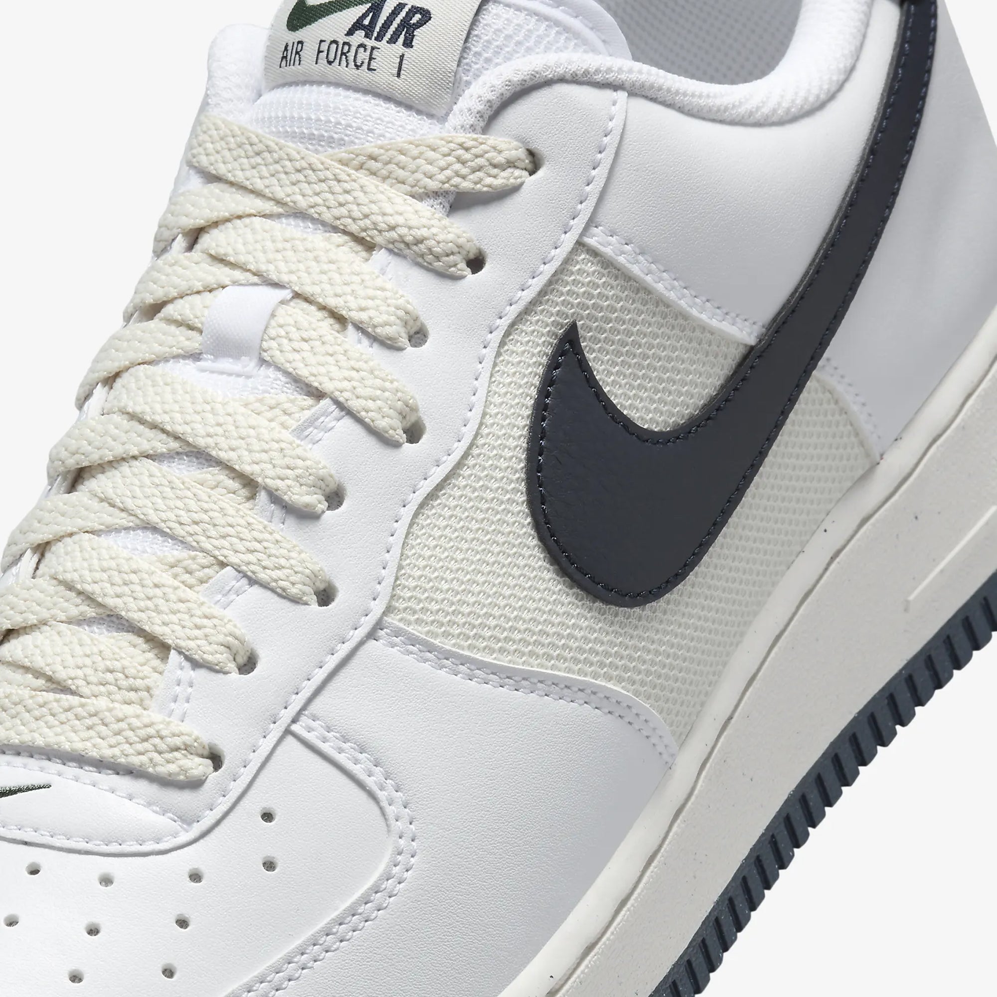 AIR FORCE 1 '07 'WHITE/OBSIDIAN-FIR-PHANTOM'