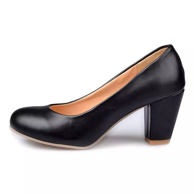 Daily Round Toe Chunky Heel Pumps