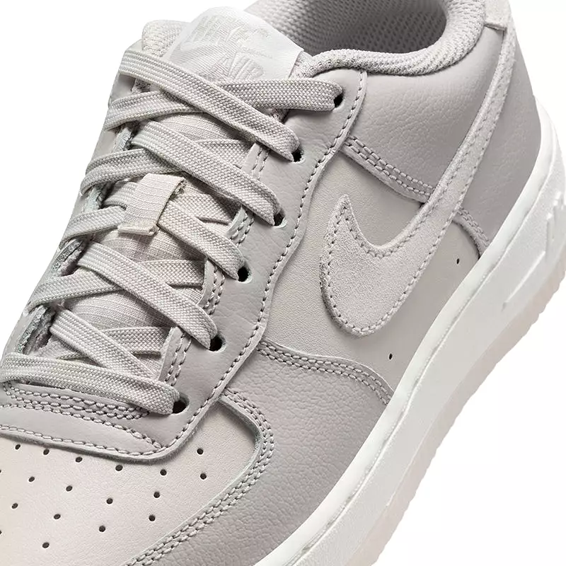 Kid's Grade School Air Force 1 LV8 Light Bone/Summit White