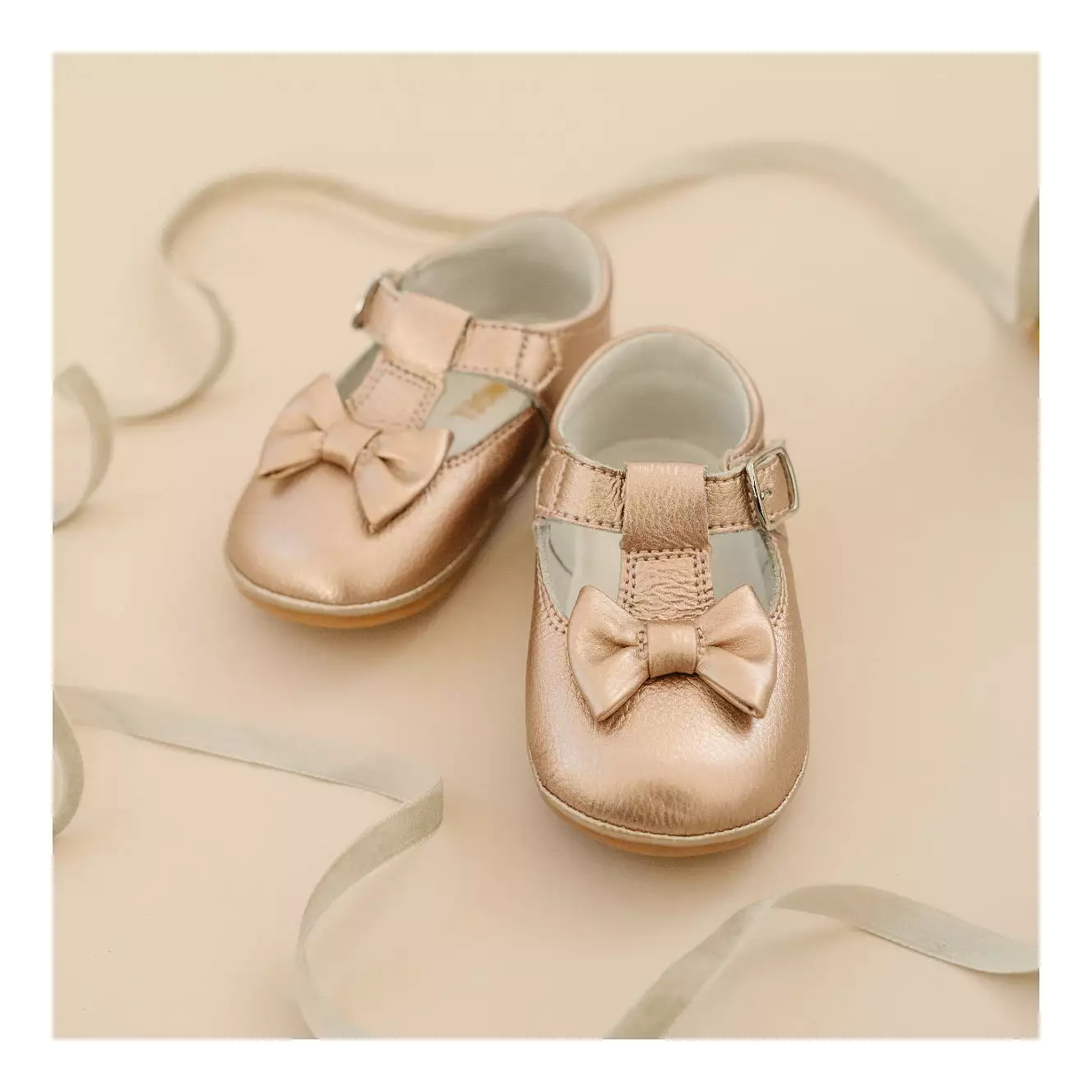 Minnie Bow Leather Mary Jane (Baby)