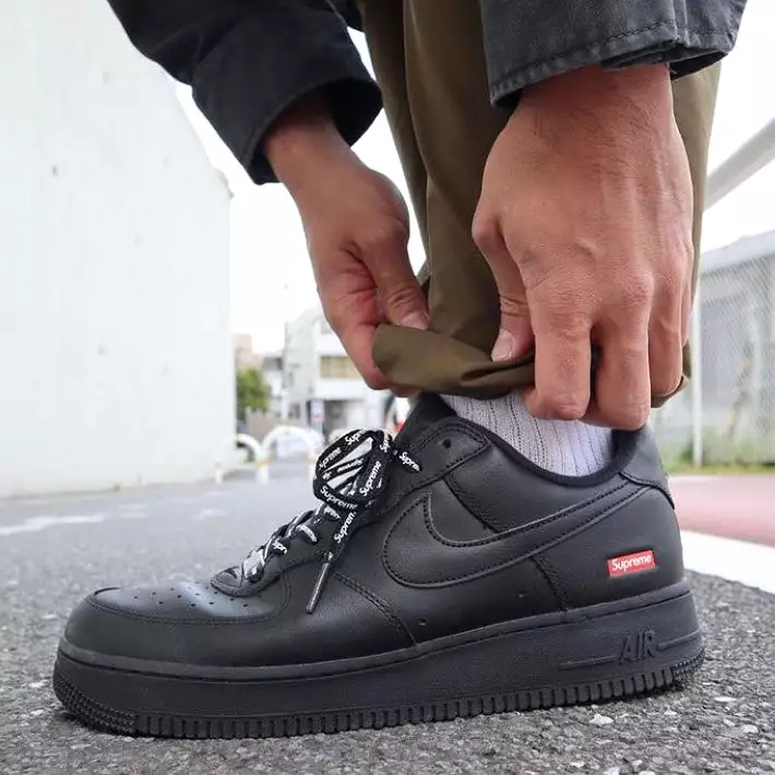 SUPREME X NIKE Air Force 1 Low Black