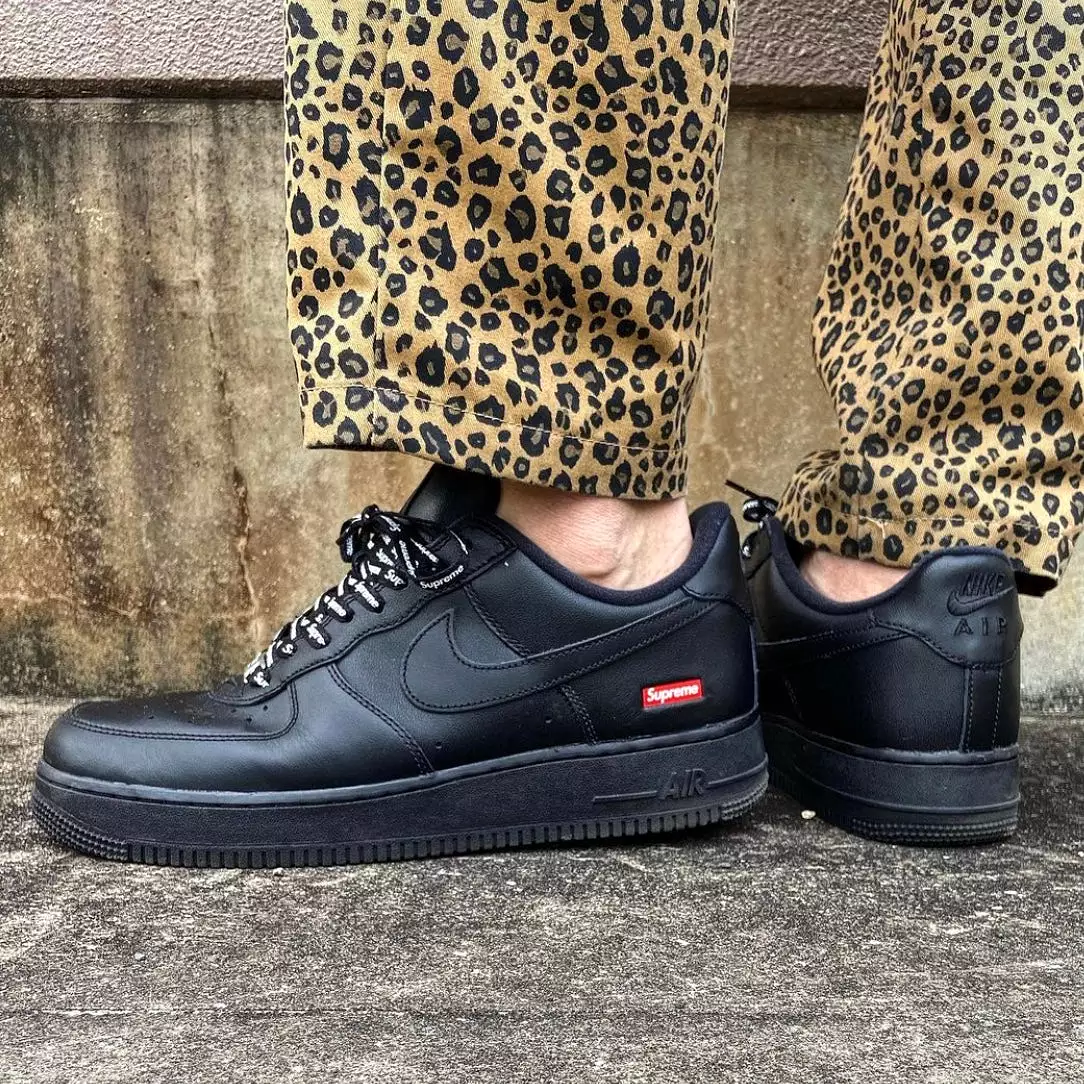 SUPREME X NIKE Air Force 1 Low Black