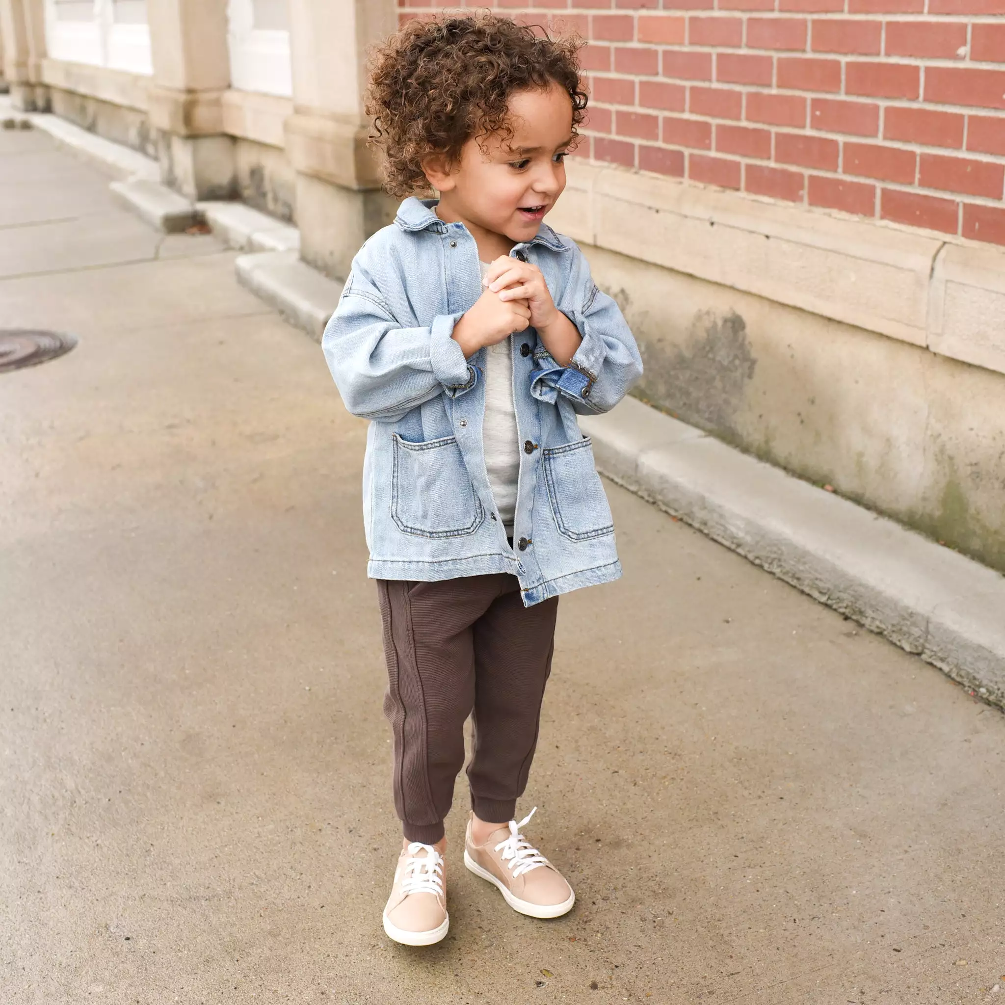 Tan Waxed - Low Top Sneakers